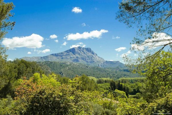 ibis Styles Aix-en-Provence Mas des Oliviers